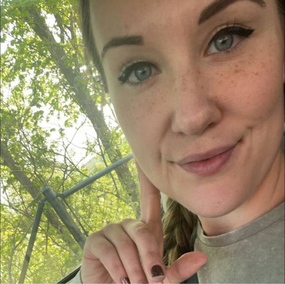 Meet your Posher, Haley - Picture 1 of 1